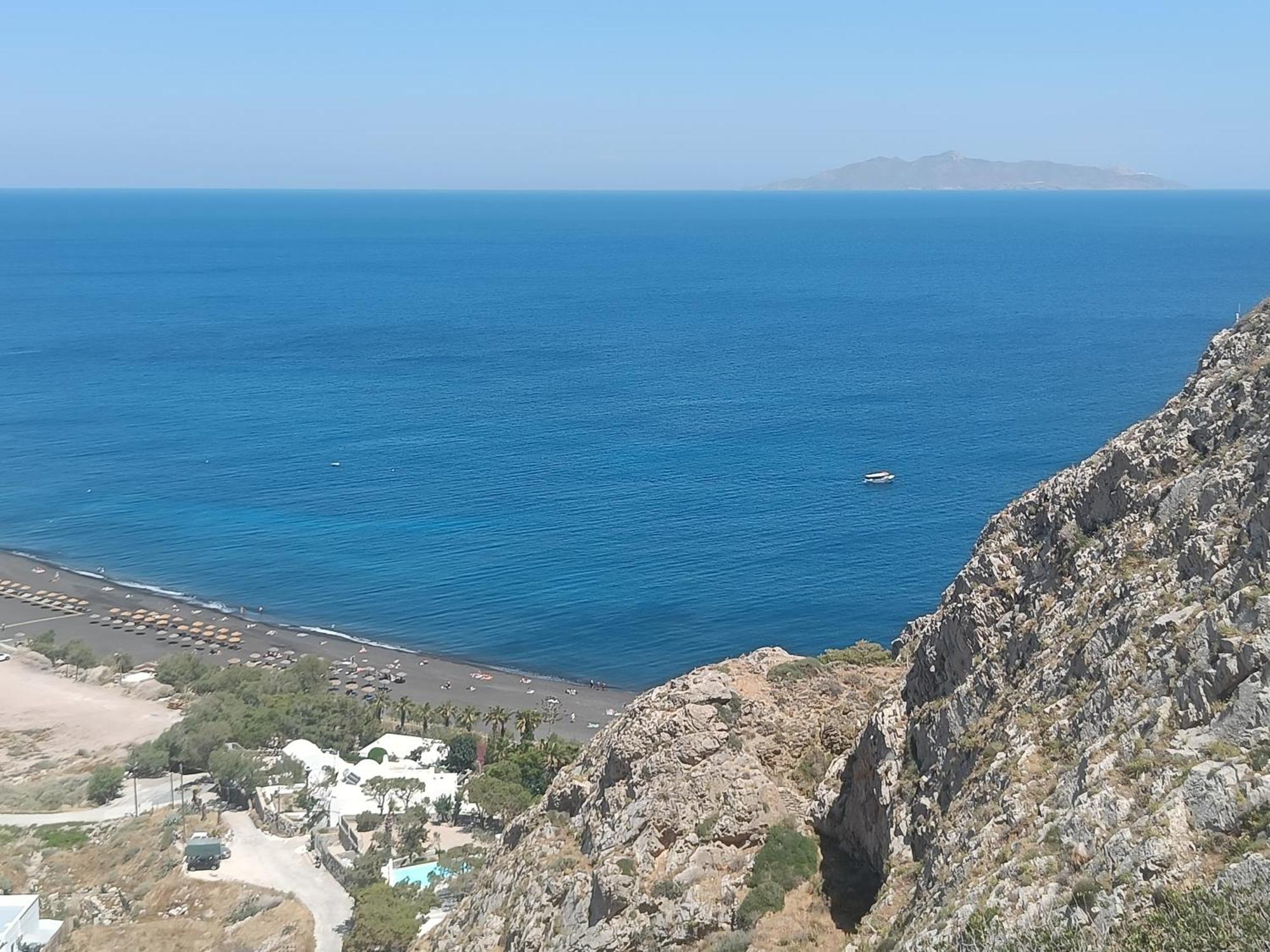 Ancient Thera Apartments Kamári Buitenkant foto